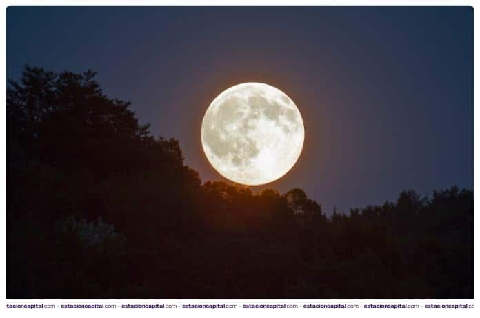 luna llena mayo 2025
