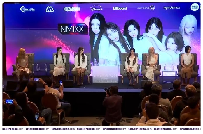 NMIXX durante conferencia de prensa del Festival de Viña 2026, transmisión de Mega Oficial vía YouTube